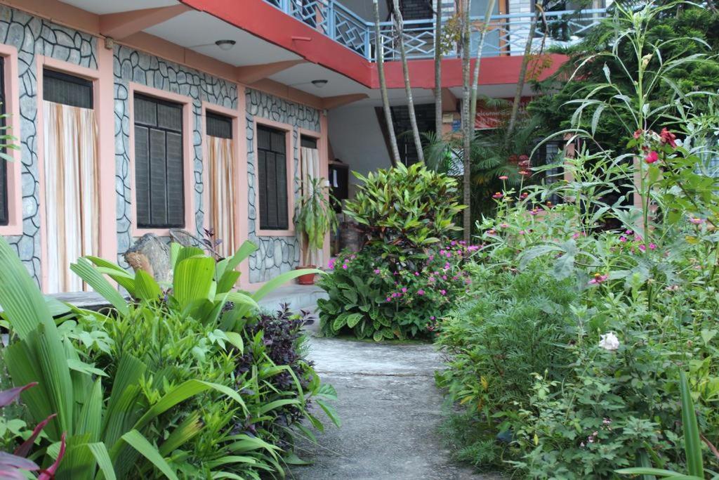 Kalpana G. House Hotel โพคารา ภายนอก รูปภาพ